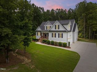 415 Huntsburg Dr, Louisburg, NC 27549