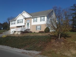 508 Aztec Dr, Martinsburg, WV 25405