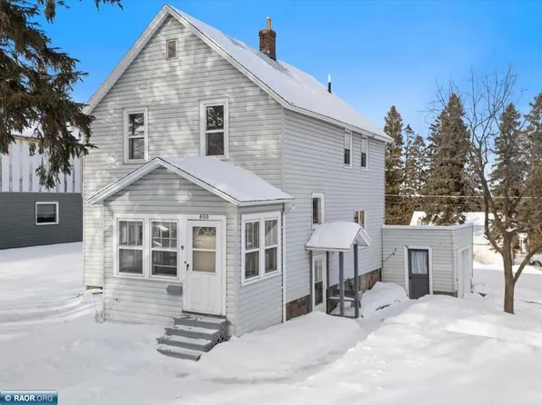 600 4th St NW, Chisholm, MN 55719