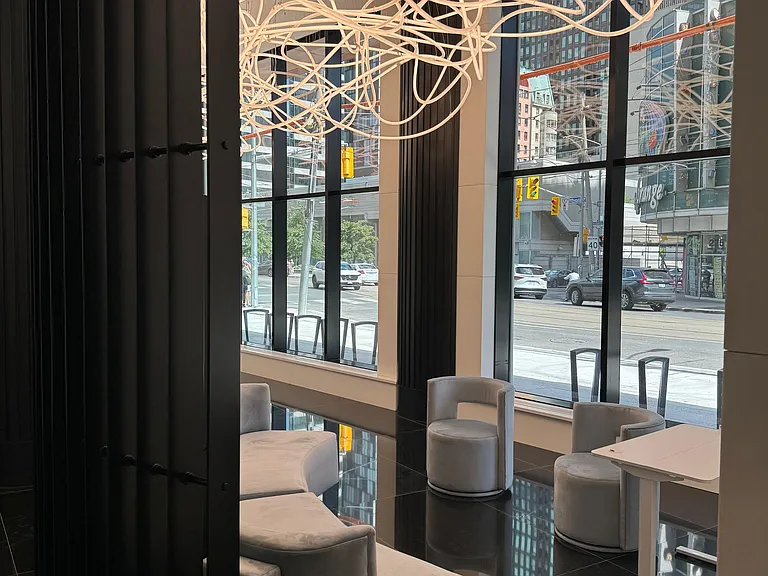 280 Dundas St W #602 — Photo 3