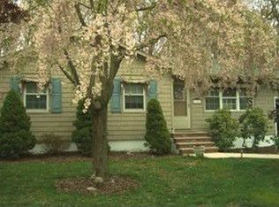 751 Hardean Rd, Brick, NJ 08724