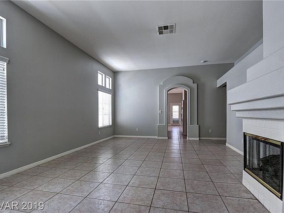 5th image of 2220 Warm Walnut Dr