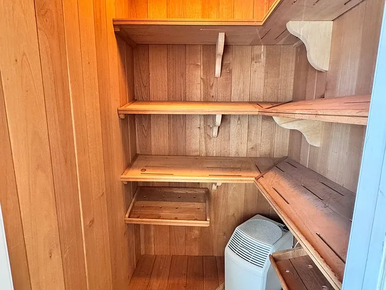 326 Manila Ave — Photo 42