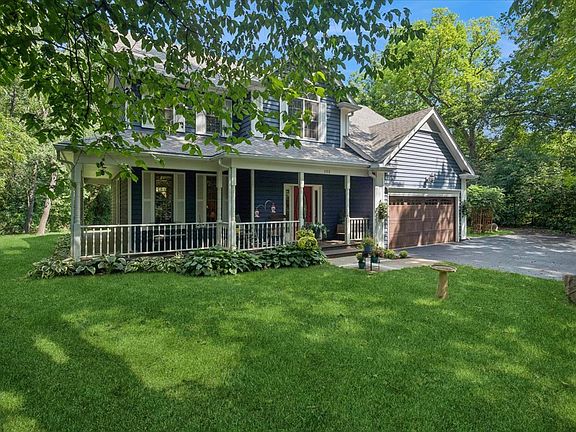 2nd image of 300 White Tail Ln