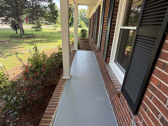 5th image of 181 Charles Dr