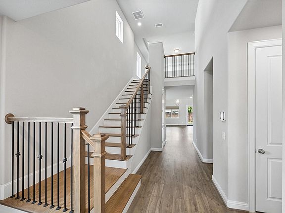 4th image of 765 Ocean Palms Dr