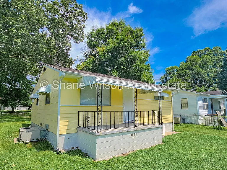 804 Henderson Ave — Photo 1