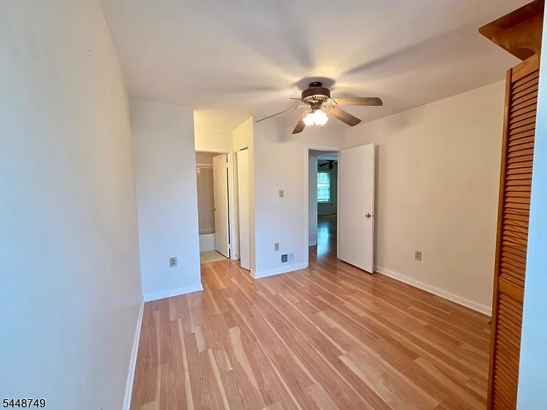 200 Bamburgh Ct — Photo 22