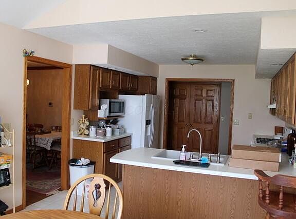 4th image of 3895 Shaw Ln