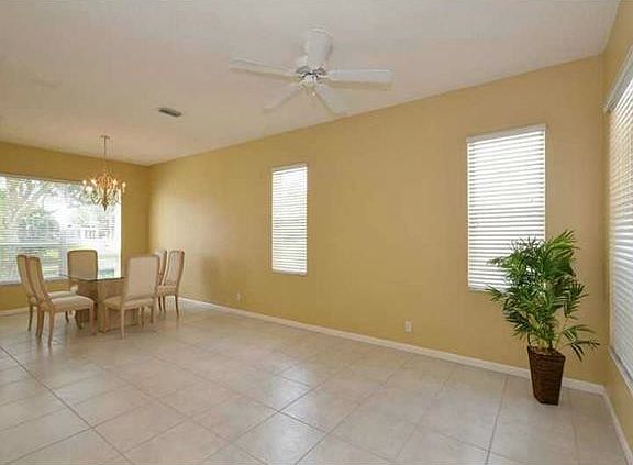 5th image of 6966 NW 32nd St