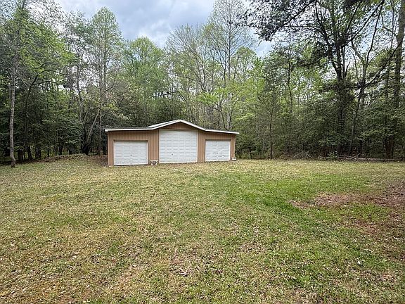 3rd image of 151 Willow Rd
