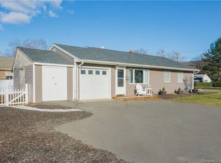 5 Dogwood Rd, Plainville, CT 06062