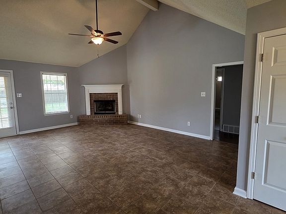 3rd image of 1471 Wolf Ridge Dr