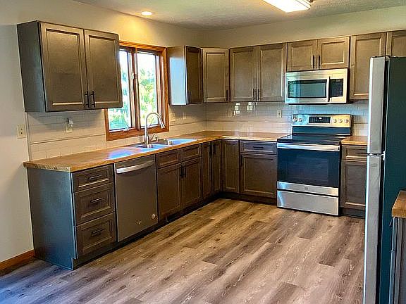 2nd image of 1266 Julia Cir