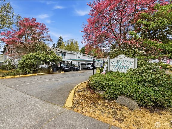 2nd image of 1101 37th Street SE #401