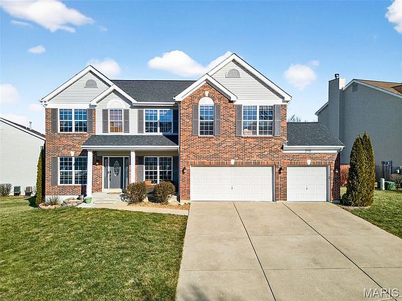 2nd image of 210 Tanner Dr
