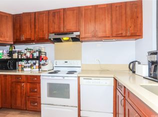 511 Hahaione St APT 12C, Honolulu, HI 96825