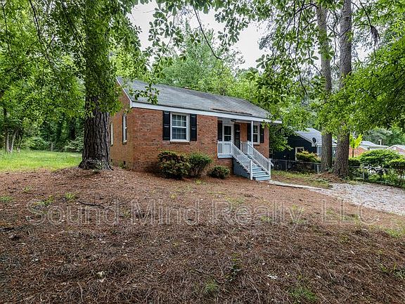 3rd image of 321 Angier Ave