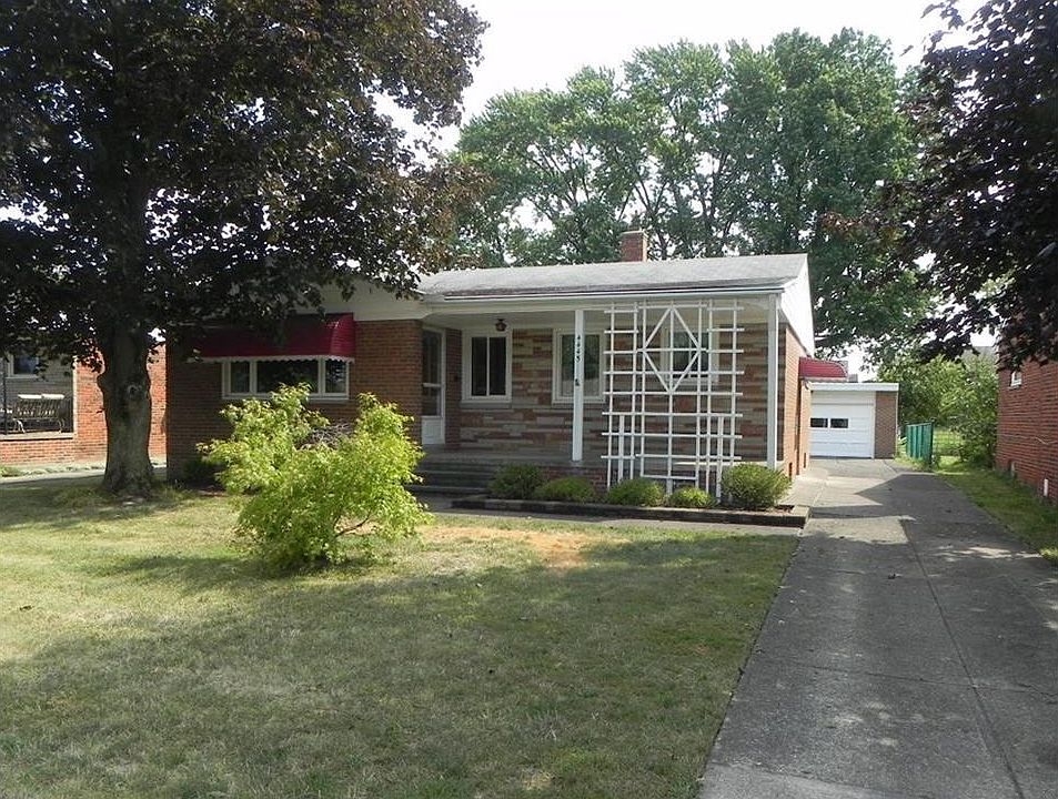 1st image of 4445 W 215th St
