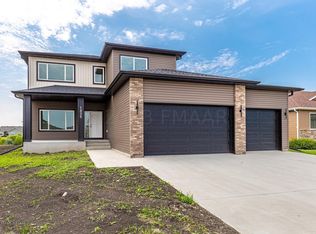 1035 50th Ave W, West Fargo, ND 58078