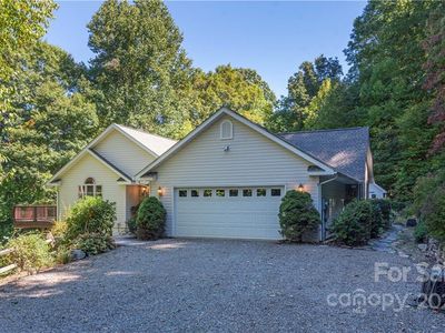 759 Chestnut Flats Ln, Waynesville, NC, 28786