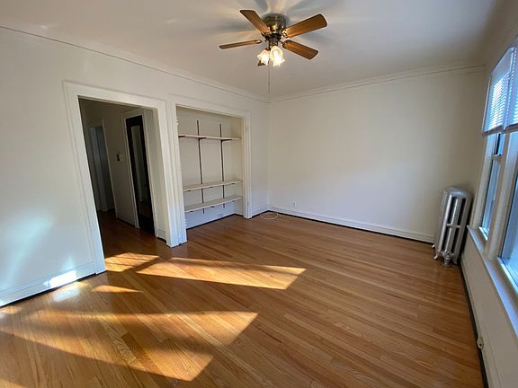 4th image of 1946 W Winnemac Ave APT 1