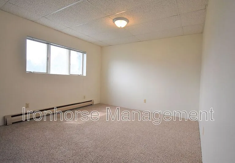 801 W Villard St #30 — Photo 15