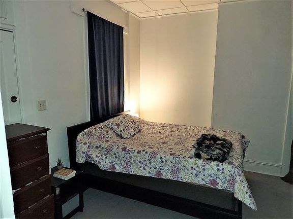 5th image of 236 Hirn St