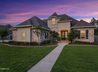 3416 Oakleigh Cir, Ocean Springs, MS 39564