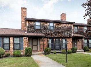104 Wedgewood Dr, Williamsville, NY 14221