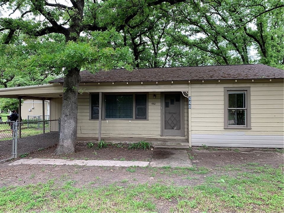 1st image of 440 Oak Park Four