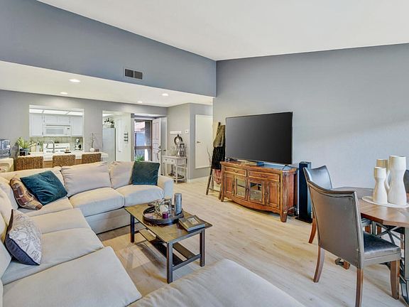 007 - 2662 W. Cameron Ct-000_5211_2_3_4_