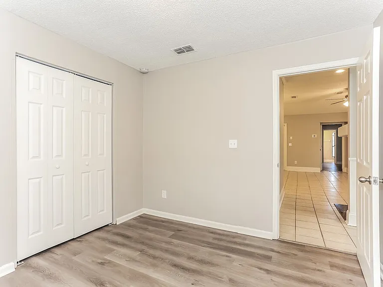 248 Carriann Cove Trl W — Photo 12