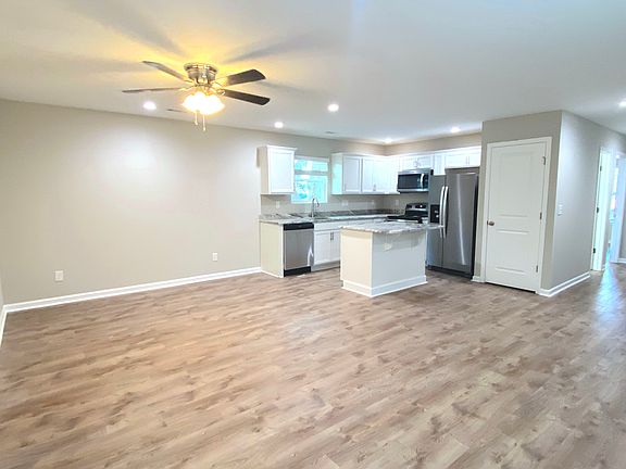 2nd image of 104 Thelma Dr #A