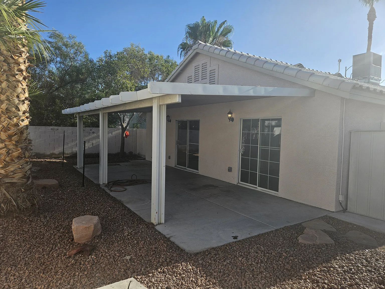 4 bed, 1420 sqft, $1,700 — Photo 3