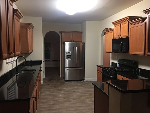 2nd image of 762 Scenic Creek Dr