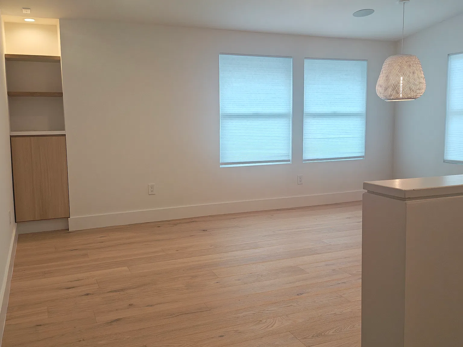 1 bed, 1.5 bath, 650 sqft, $4,500 — Photo 2