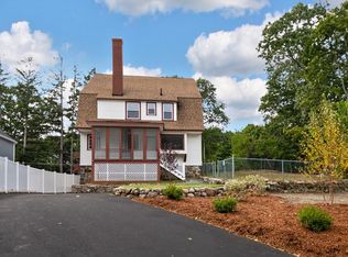 23 Woods Edge Rd, Medford, MA 02155