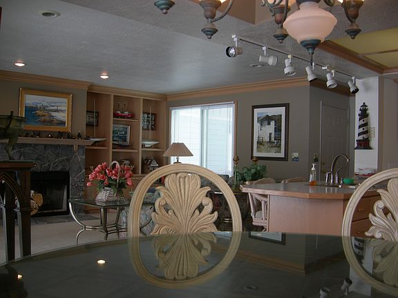 5th image of 893 N Harbor Village East Dr #2