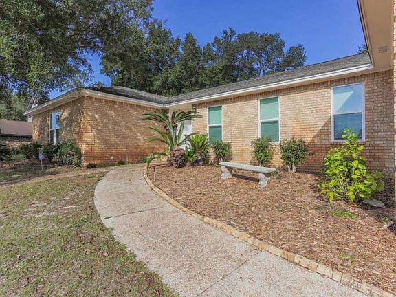 5th image of 6822 Lake Charlene Dr