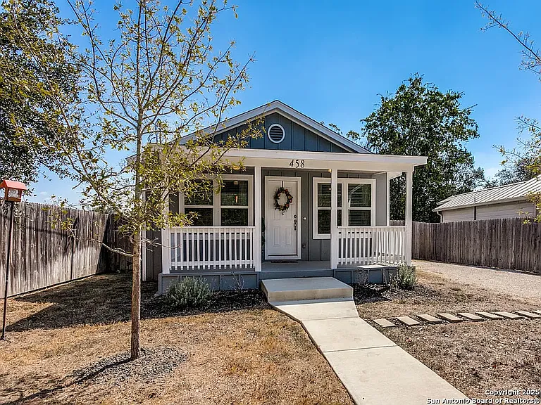 458 Seele St — Photo 20