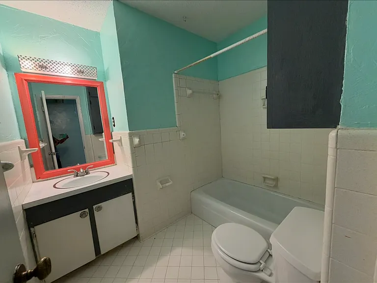 2102 Elmwood Dr — Photo 15