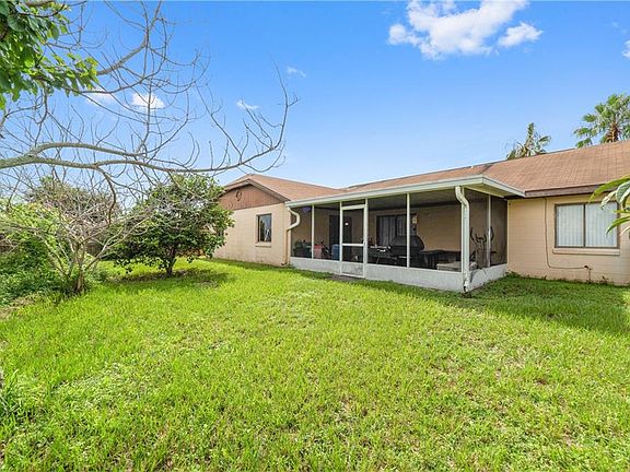 4th image of 524 Floral Dr