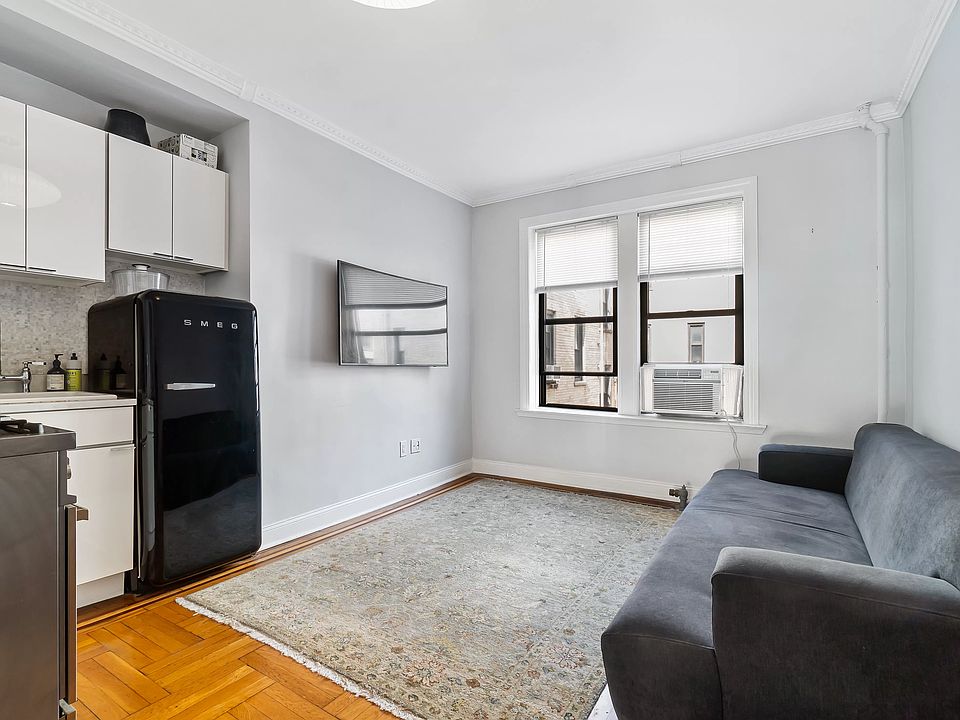 1st image of 442 Hudson St #5R