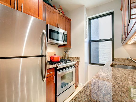 2nd image of 222 W 83rd St APT 9H