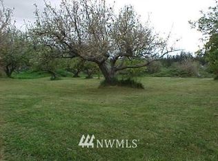 1101 SW Camano Dr, Camano Island, WA