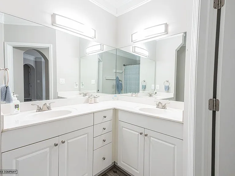 502 Sunset View Ter SE #107 — Photo 3