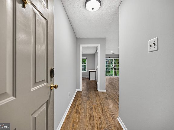 4th image of 3804 Green Ridge Ct APT 102