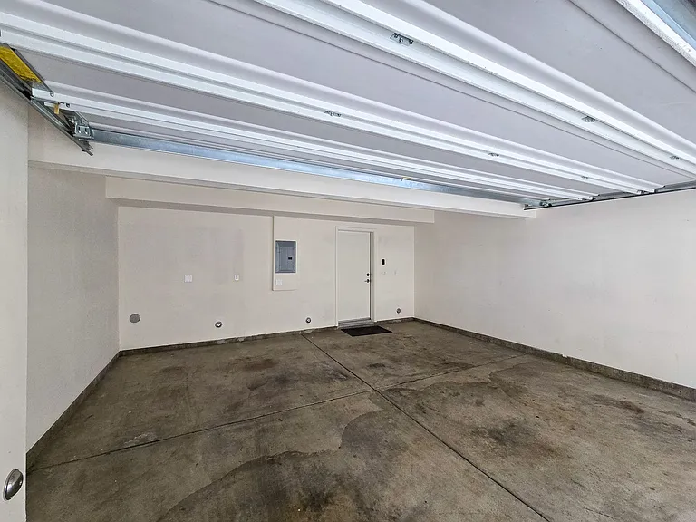 2926 Rowena Ave #2 — Photo 34
