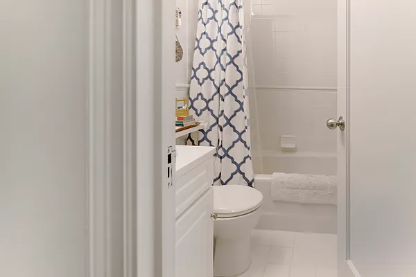 Rented by Compass | media 20